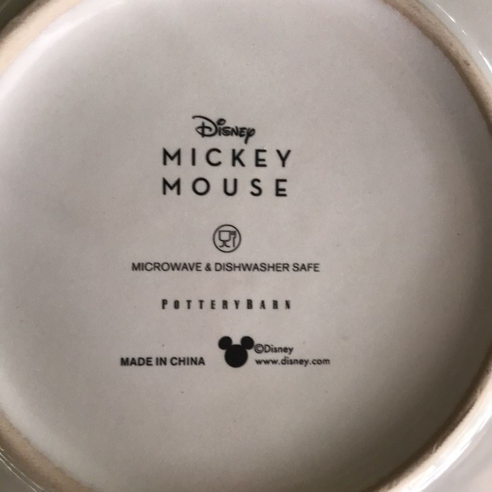 Pottery Barn Disney Mickey Mouse Holiday Stoneware Salad Plates - Set Of 4 - Picture 11 of 17